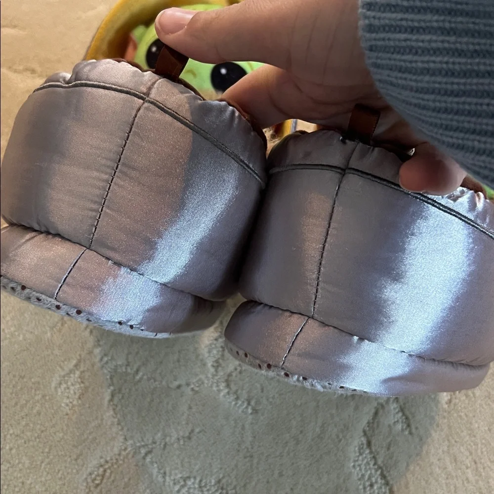 GapKids & Star Wars Grogu Slippers 1/2